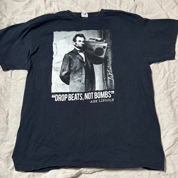 Abe Lincoln Tee ‘00’s - Picture 2 of 5